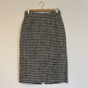 Classic Vintage Mohair and Wool Black and Ivory Houndstooth Skirt